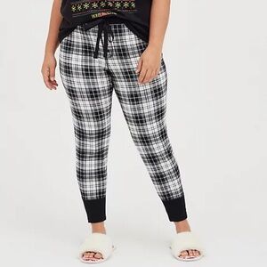 Torrid Black and White Plaid Pajama Pants Joggers